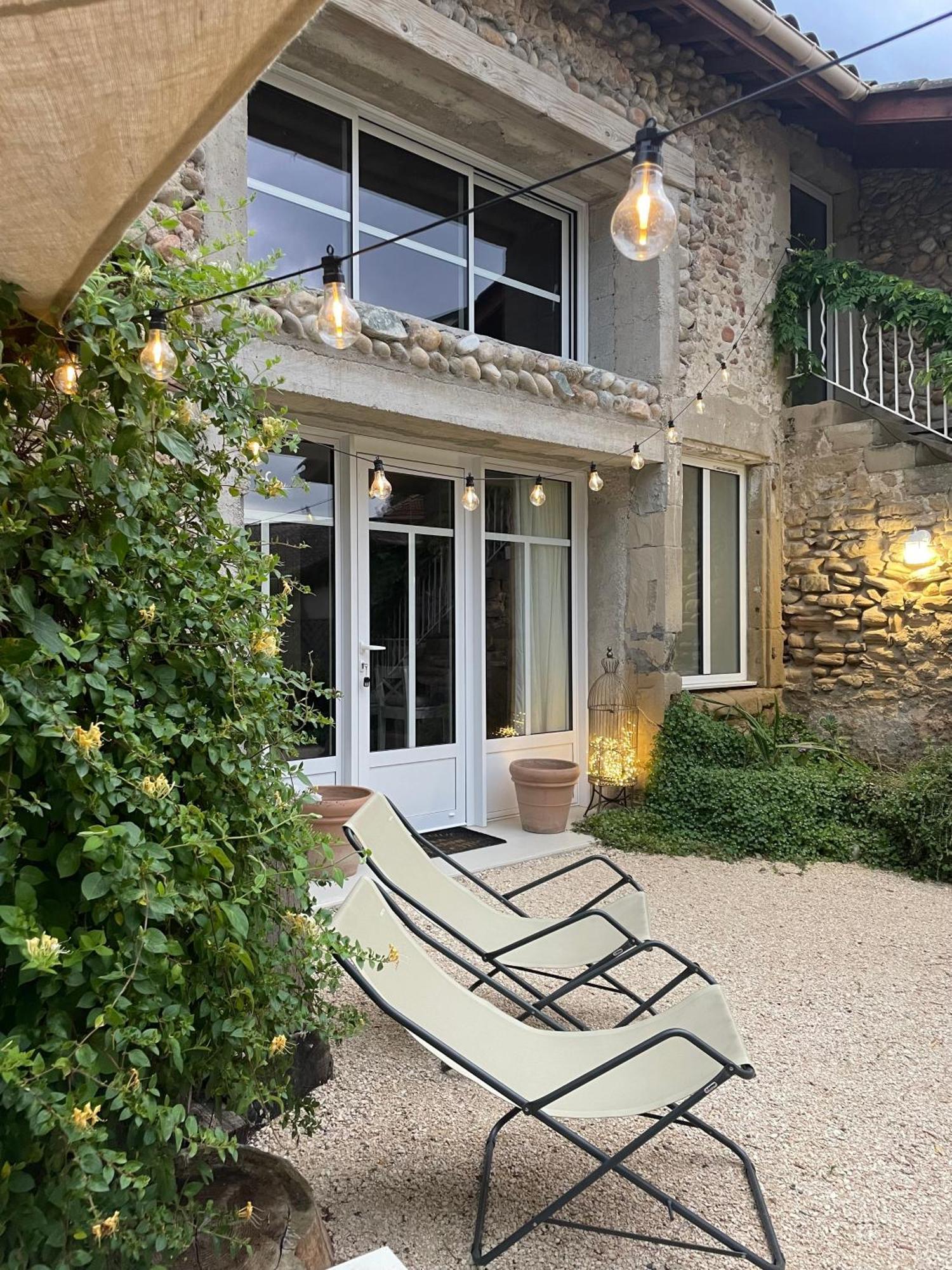 La Suite Dromoise 1809 Saint-Paul-les-Romans Екстер'єр фото